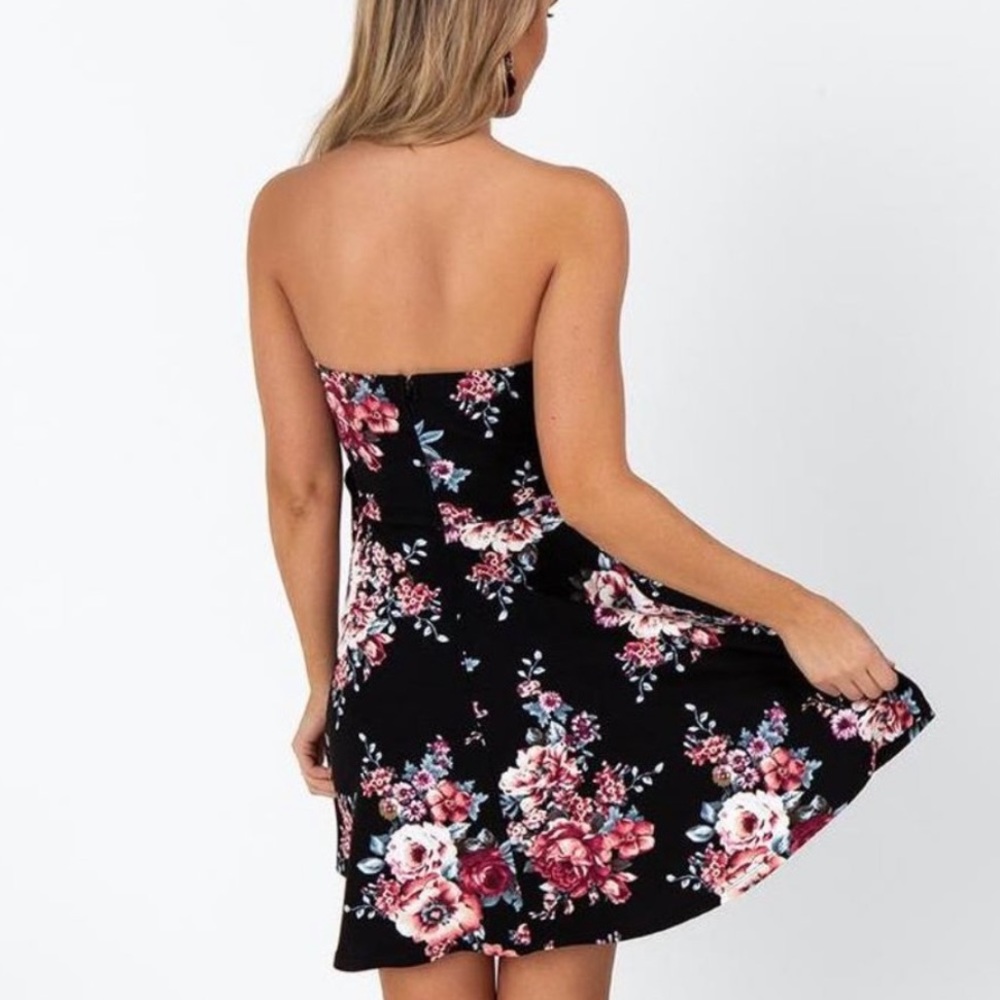 NWT Francesca’s Strapless Fit and Flare Dress - Picture 4 of 10